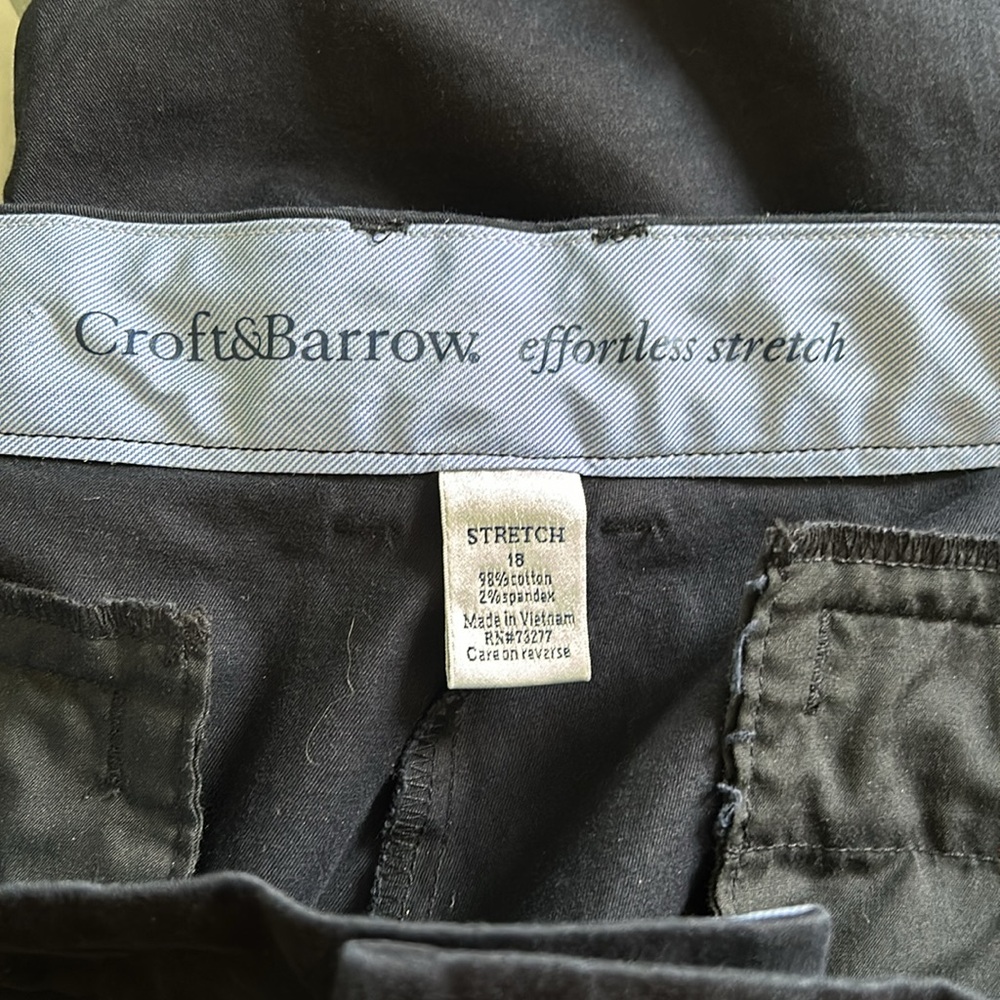 Croft & Barrow Effortless Stretch 18 Black Capris - Picture 6 of 10